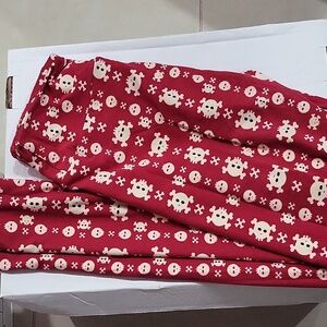 Like New Red LuLaRoe One Size Leggings. Skull & Crossbones Halloween Pattern